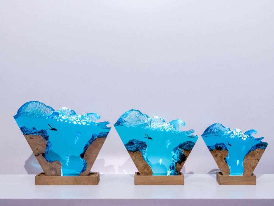 Handcrafted Ocean Depths Epoxy Wave LED Lamp – Luxury Resin & Wood Art