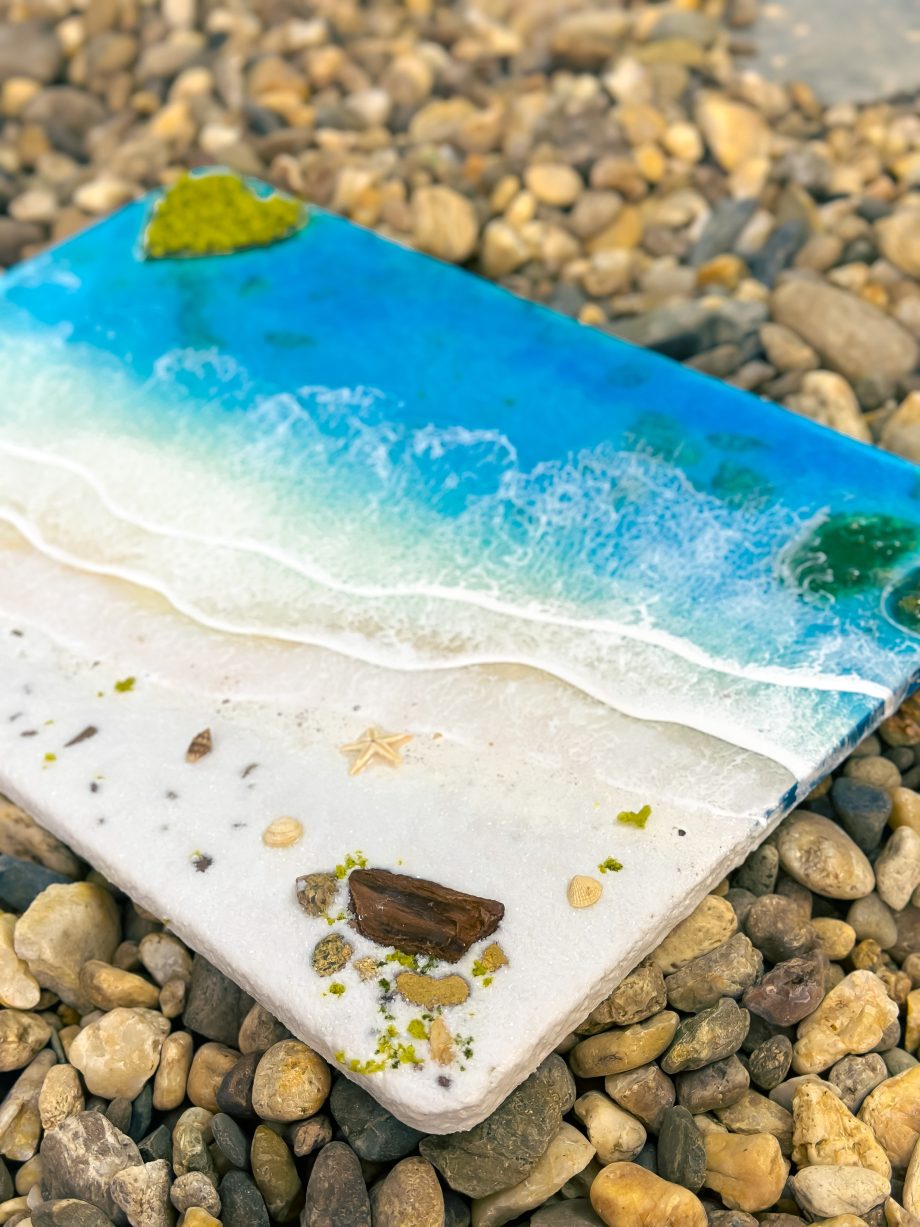 Handcrafted Custom Name 3D Resin Ocean Art – Coastal Beach Vibes with Heart Island