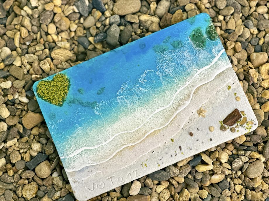 Handcrafted Custom Name 3D Resin Ocean Art – Coastal Beach Vibes with Heart Island